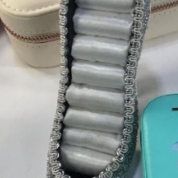 Ring Holder High Heel Trinket Shoe EUC - Picture 3 of 3